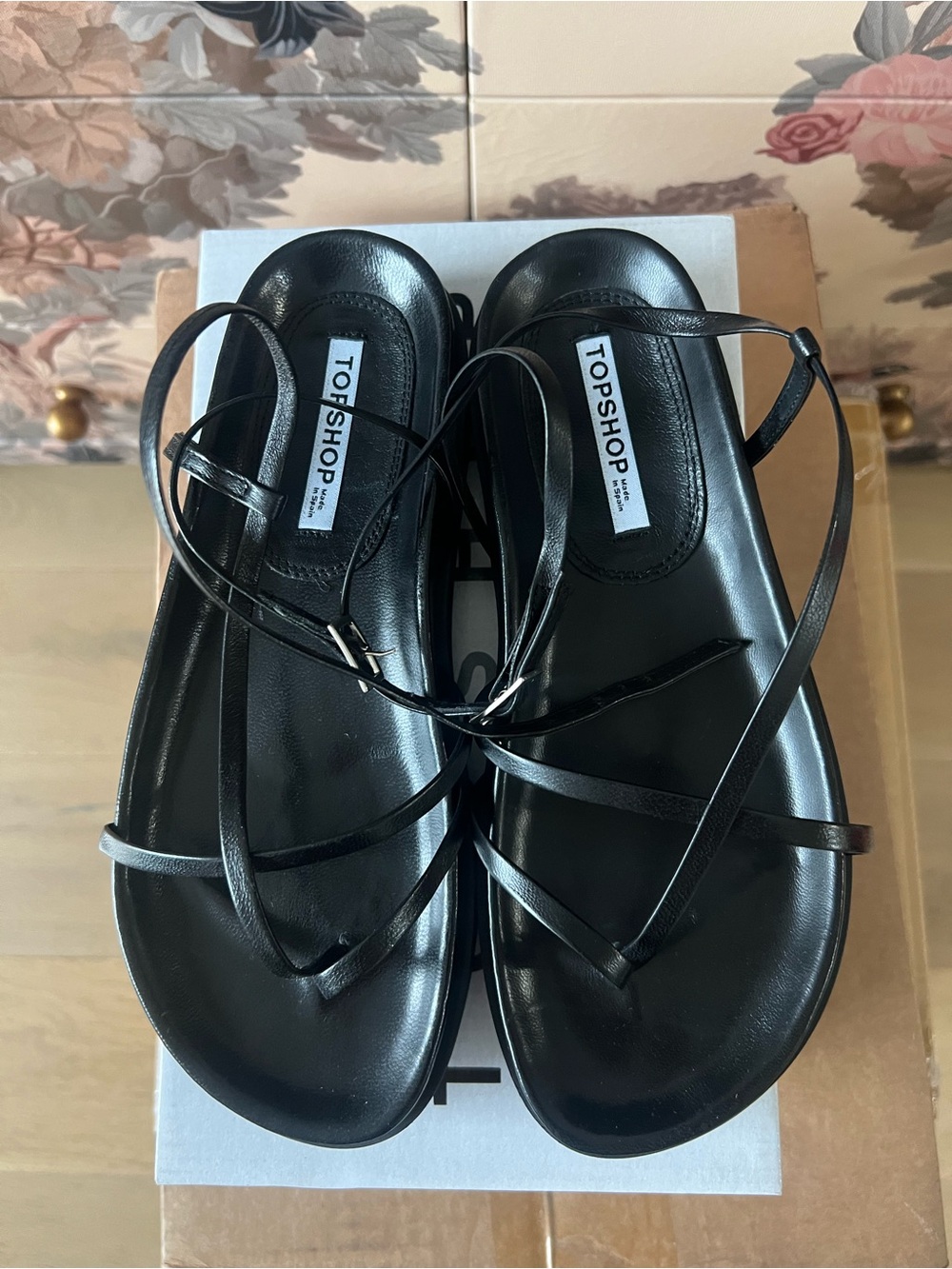 Topshop Black Strappy Lace-Up Sandals NIB 8W